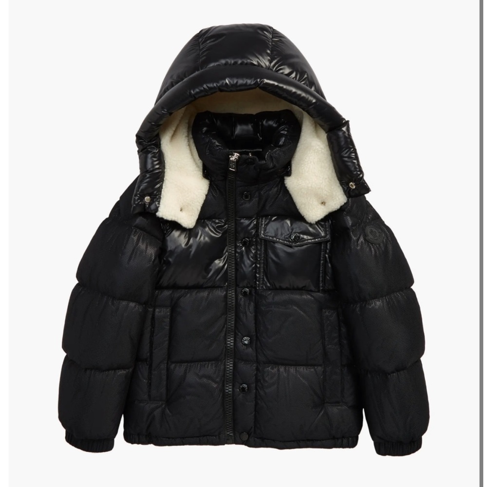 Moncler Boys Jacket size 4A